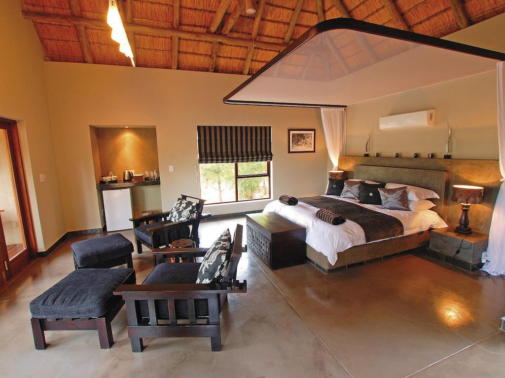 Raptor Retreat Game Lodge Худспрут Номер фото